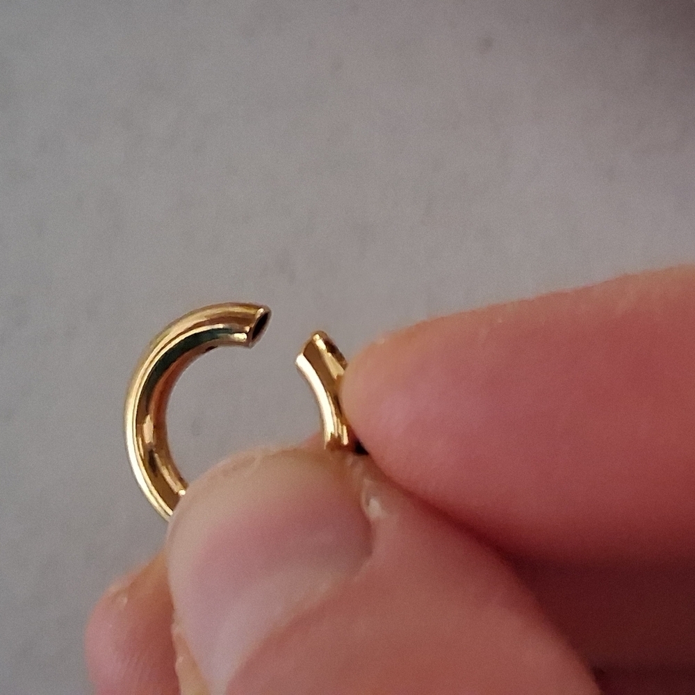 RARE Juicy Couture Gold Heart Charm Bracelet/ Y2K/ Original Heart Box - Picture 8 of 15